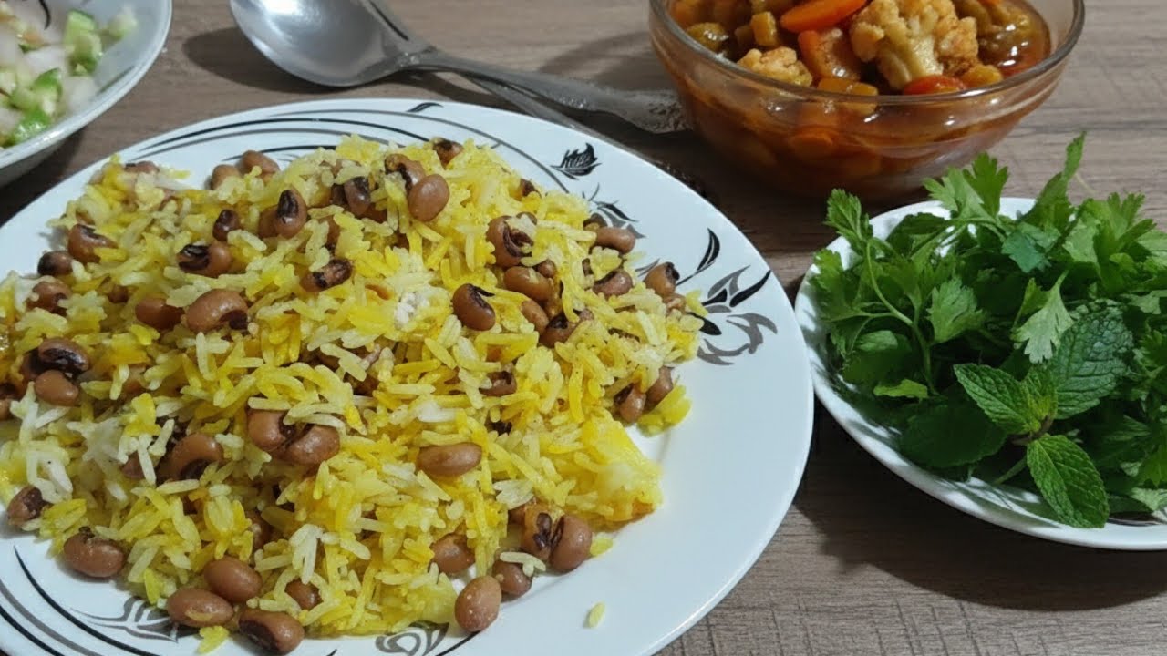 طرز تهیه پلو  لوبیا چشم بلبلی اینجوری درست کن 