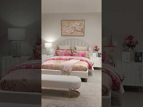 غرفة نوم جميلة في المملكة العربية السعودية متوفرة فقط في هوم سنتر غرفة نوم فاخرة بحجم كينغ