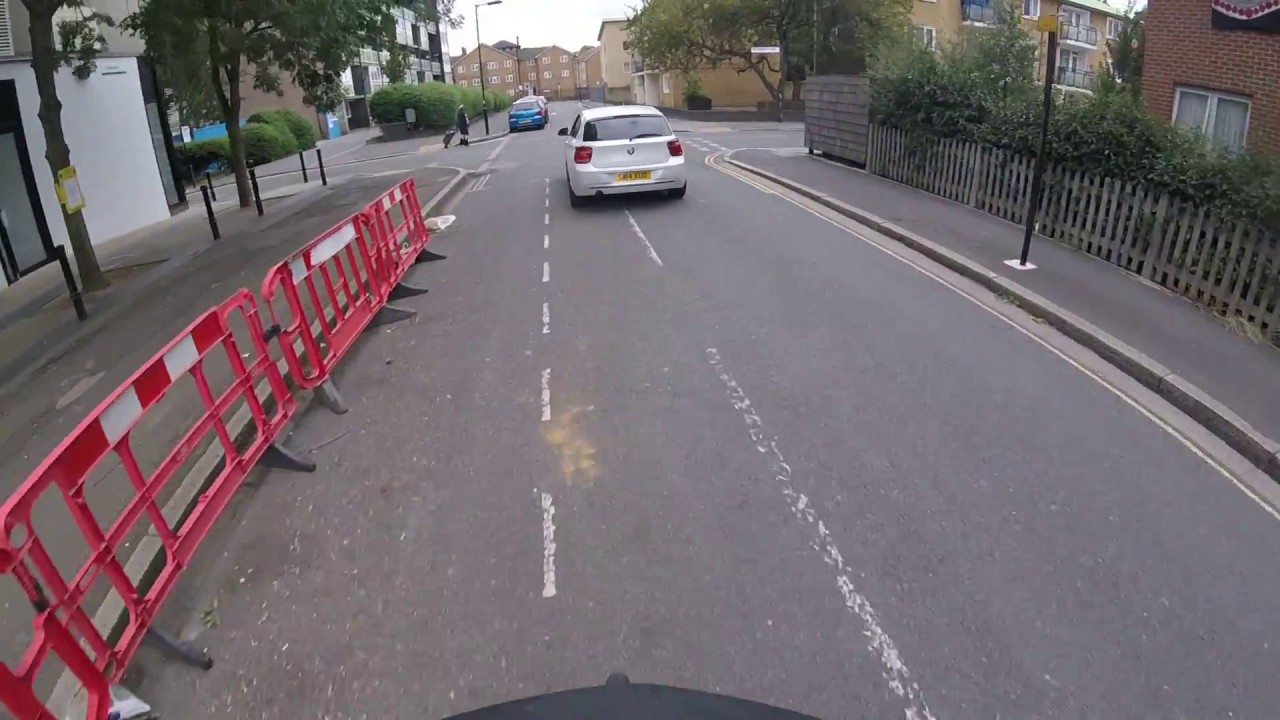 SW14 XUD - Very Close Pass