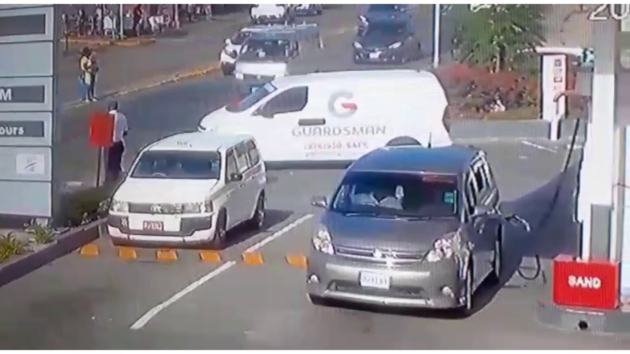 Thief Caught on Camera - YouTube