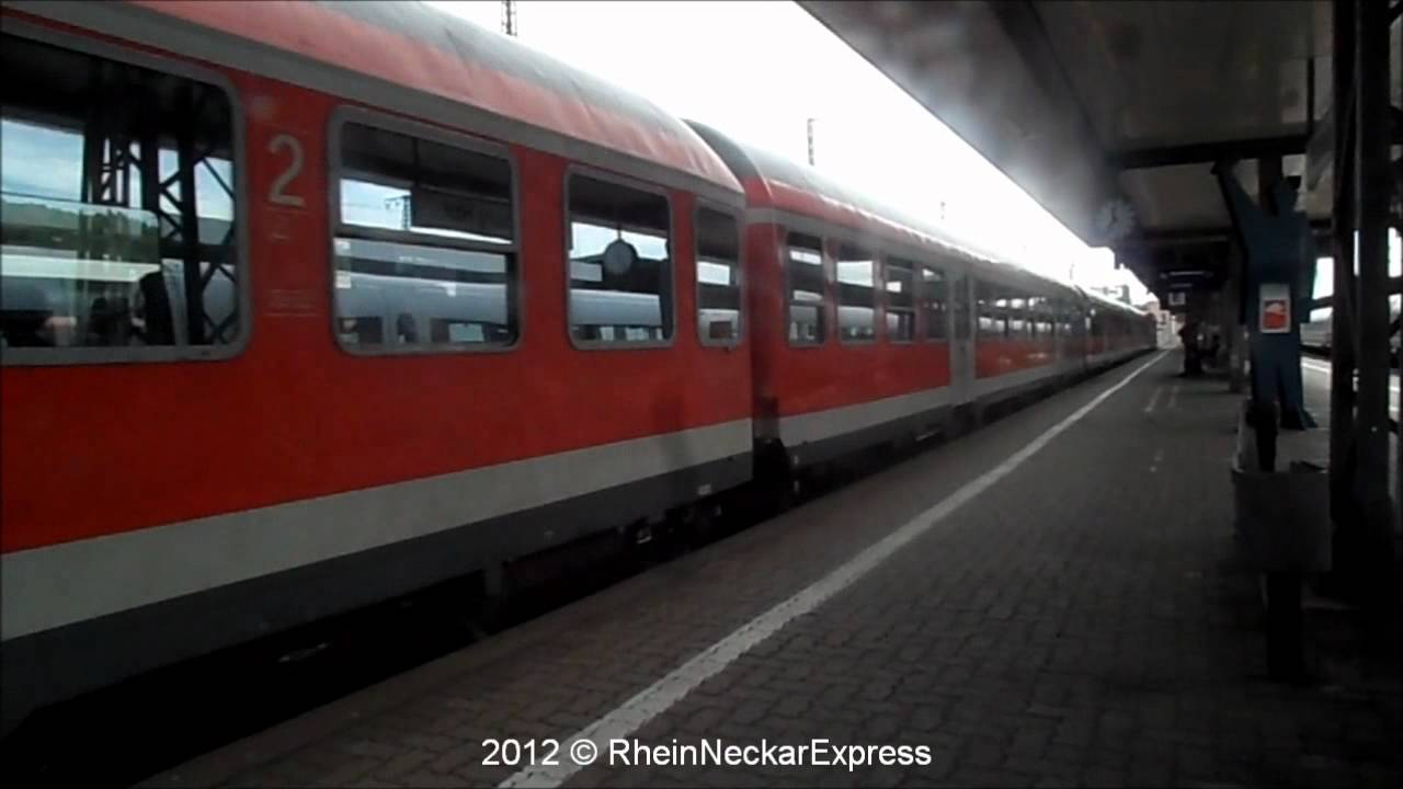 BR 363 zieht  RE + BR 143 aus dem Hauptbahnhof Würzburg