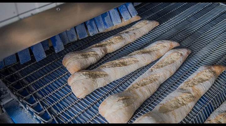wenglor sensoric - Highly Precise Counting: weCat3D Checks Bread Products