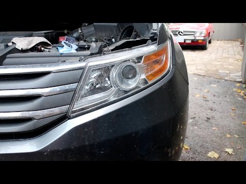 Replacing Low Beam Headlight Bulb Honda Odyssey 2011-2017