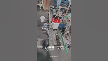 Automatic paint liquid bucket with handle pail bottle labeling machine customized labeler