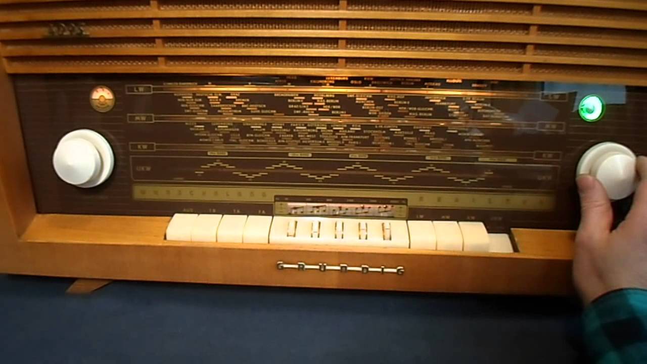 GRUNDIG 4095a - YouTube