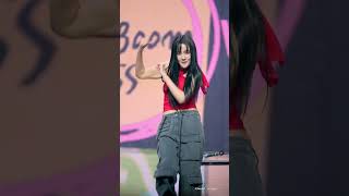 240831 스테이씨 윤 boom boom bass