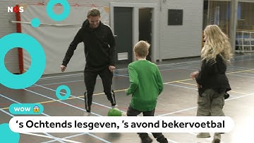 Meester Darwin voetbalt tegen Ajax: 