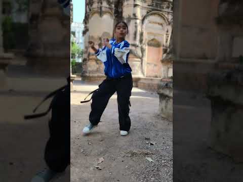 Ban Ja Tu #shortsvideo #dancevideo #trandingshorts #anishadamai #newshorts