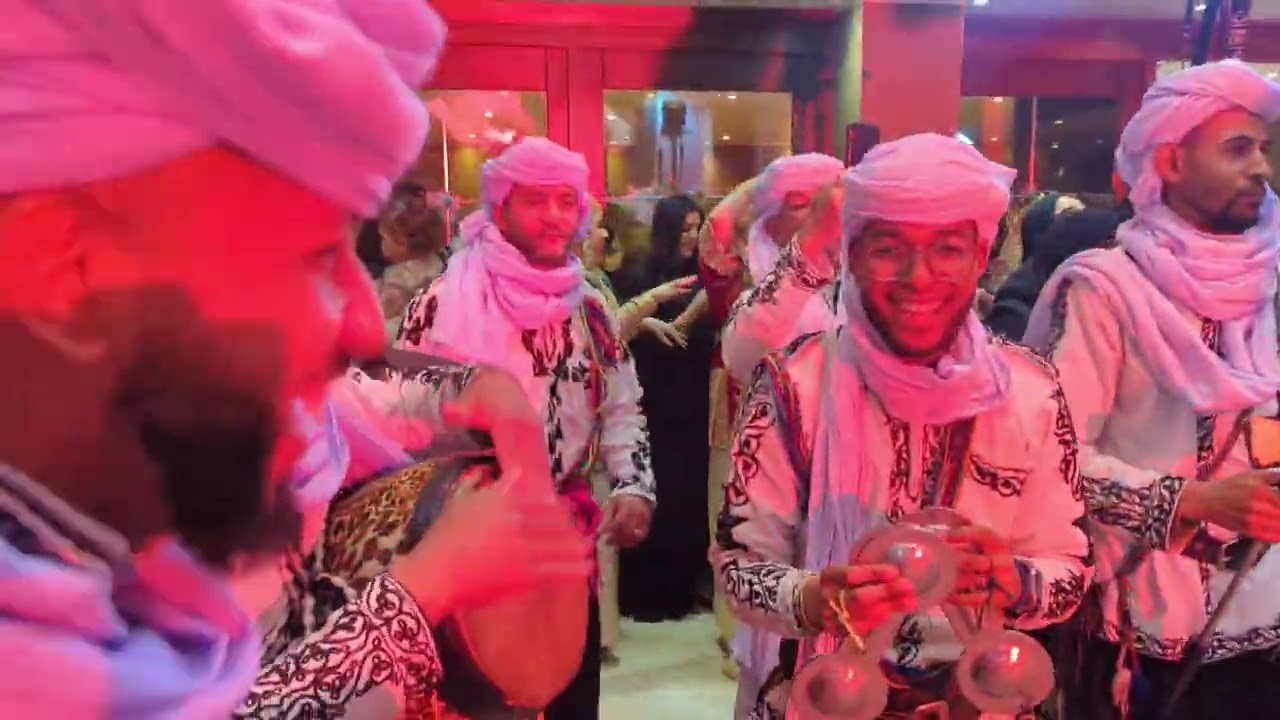 Mariage algérien _ karkabou baroud oran algerie .