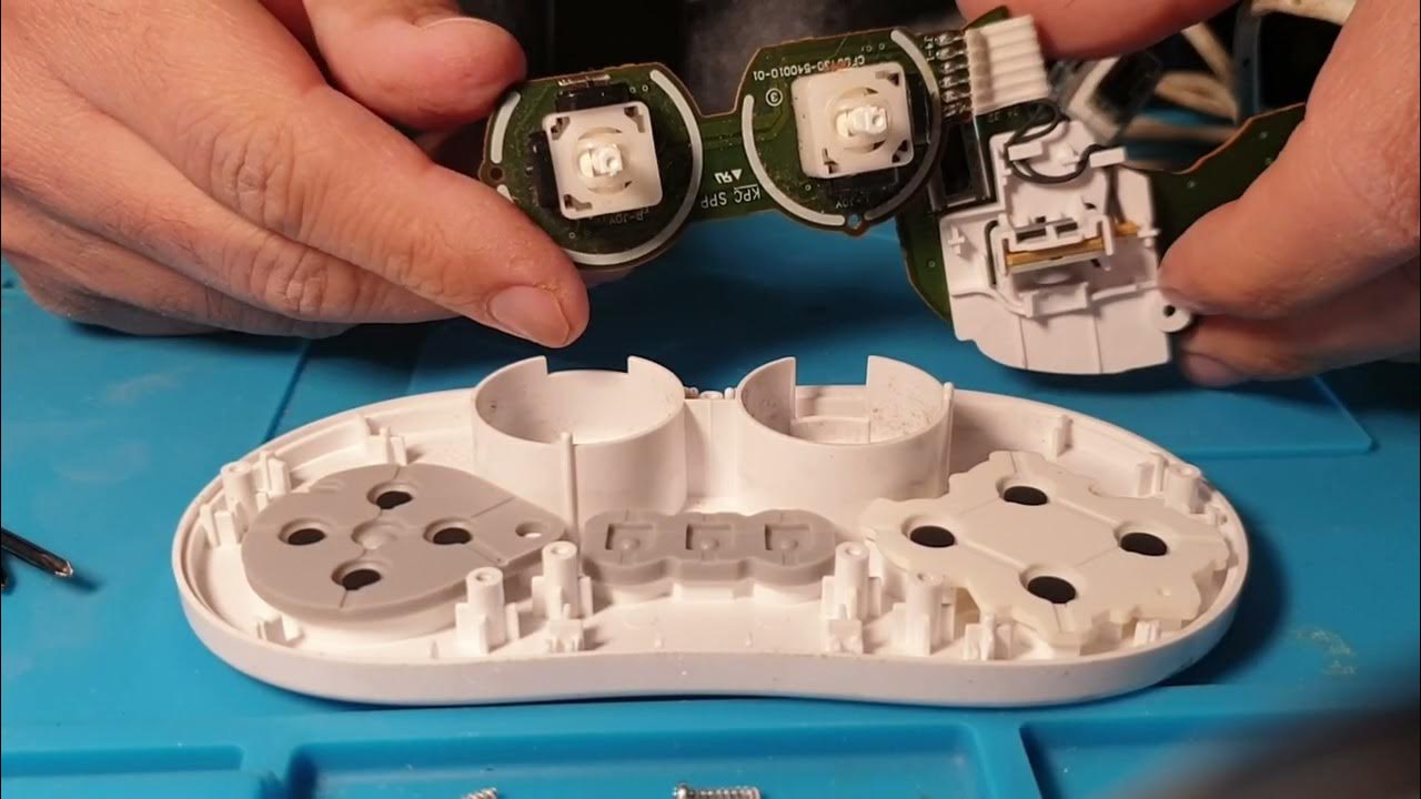 Ouverture et Nettoyage de Wii Classique, Opening and Cleaning