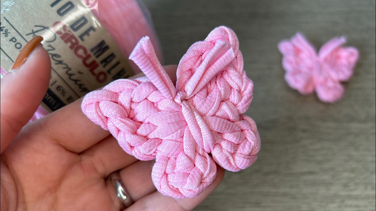 Borboleta em fio de malha | Chaveiro borboleta em crochê