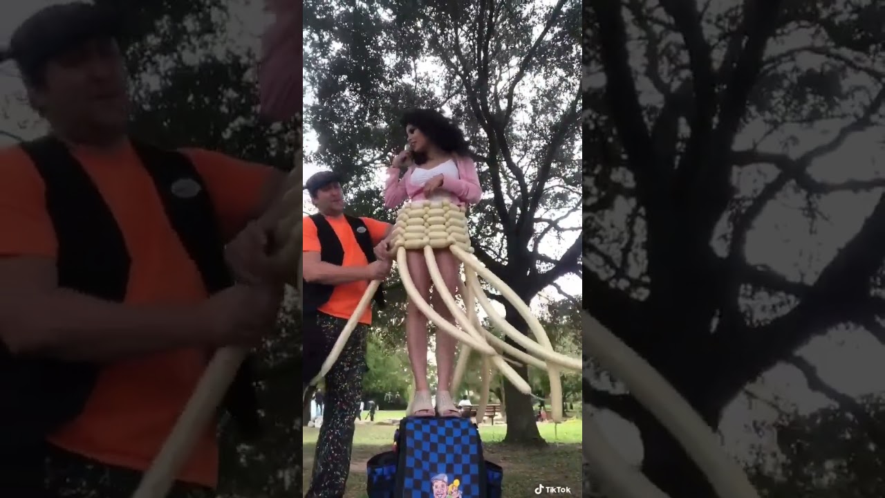 Beautiful Moana Balloon Cosplay.