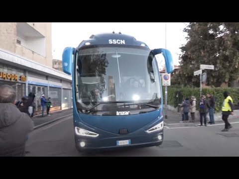 VERGOGNA Atalanta-Napoli 🤬 Sentite cosa urlano al passaggio del pullman degli azzurri!