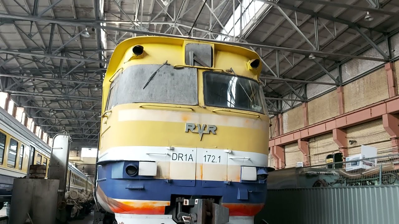 PV Diesel-Multiple-Unit DR1A-172 in Zasulauks