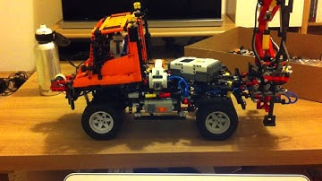 LEGO Technic 8110 - Unimog U400 plus LEGO Mindstorms 8547 NXT 2.0