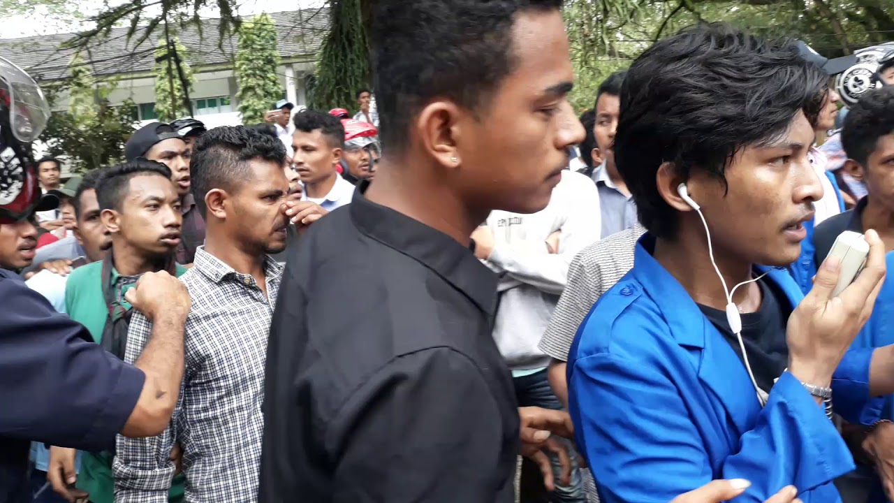 Demo di Kampus Unpatti Ricuh