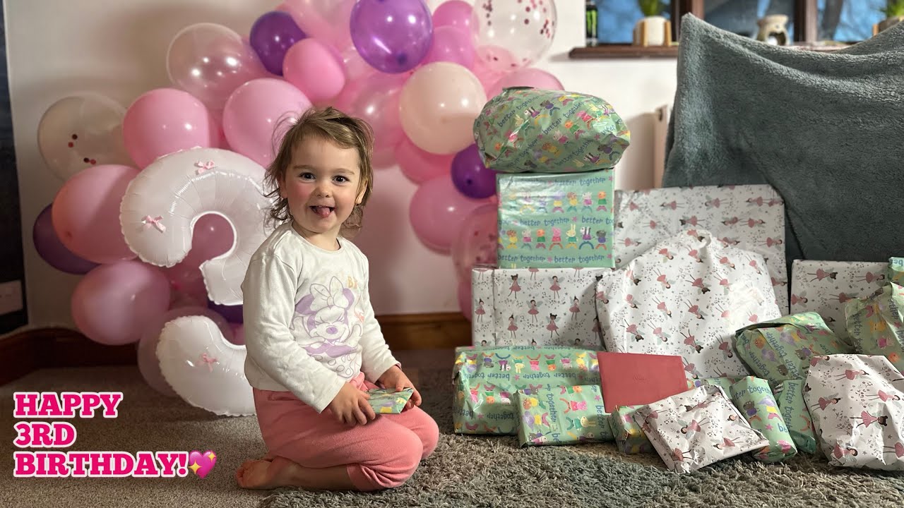 Happy 3rd Birthday Daisy!!💖