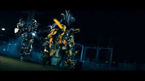 BUMBLEBEE VS BARRICADE 2007 STOPMOTION