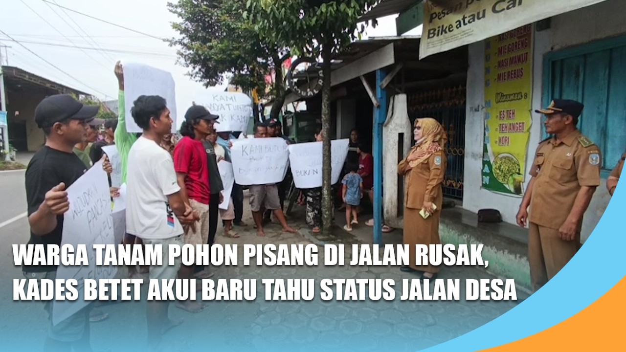 NGANJUK | Warga Tanam Pohon Pisang di Jalan Rusak, Kades Betet Akui Baru Tahu Status Jalan Desa