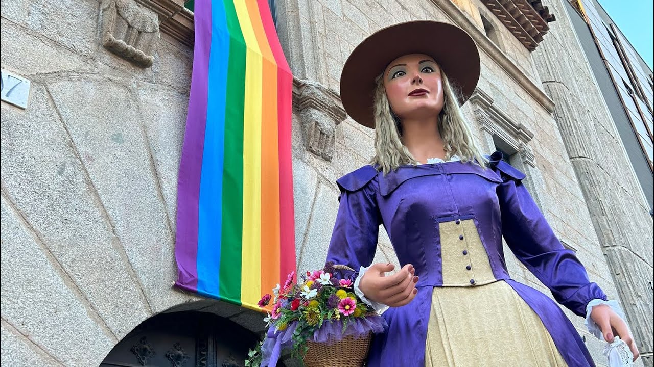 La Polca del Barril: Mostra de Balls de Gegants de Mataró.