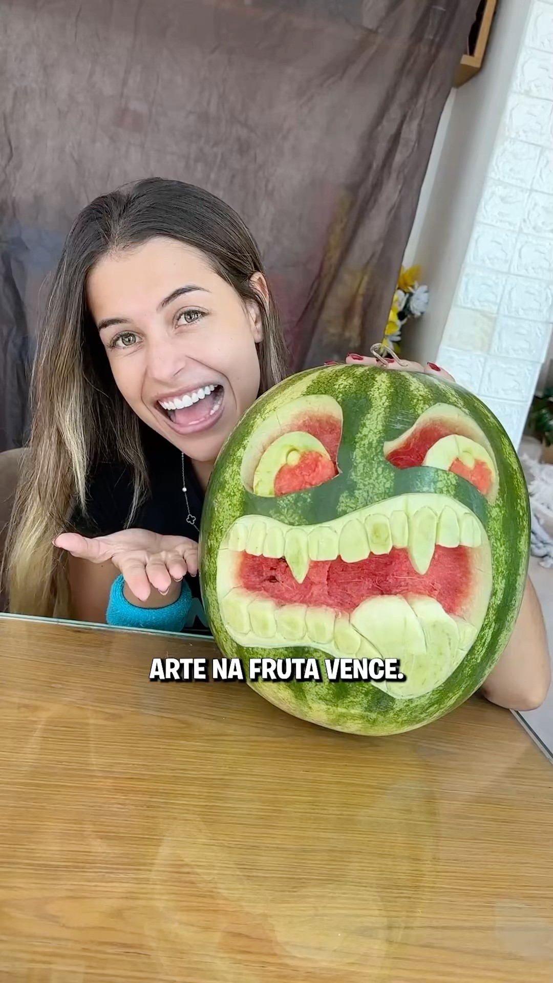 WHOEVER MAKES THE BEST ART ON THE FRUIT WINS!!!