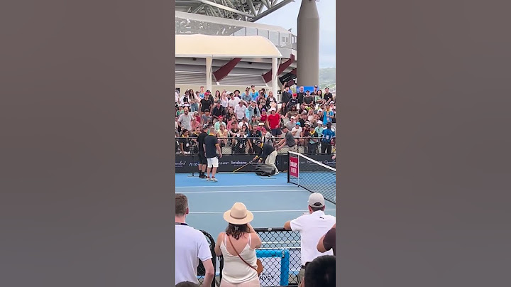 Deadly snake holds up play during Thiem’s match in Brisbane