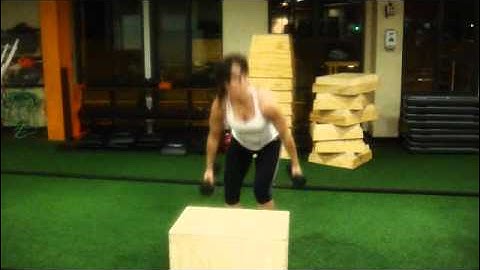 Catherine Holland IFBB Pro Performs Reactive Box Jumps.wmv