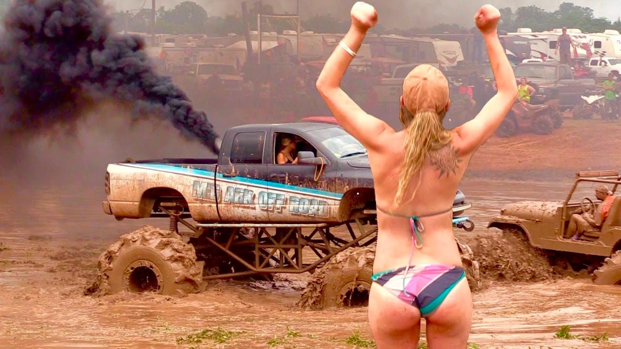 Trucks gone wild with nude girls — pic 4