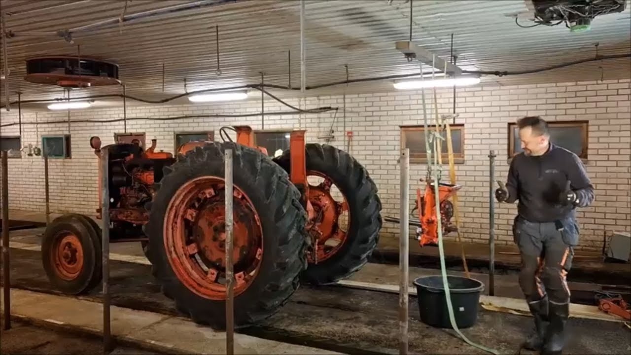 Katsotaan mitä Nuffieldin repun sisältä löytyy