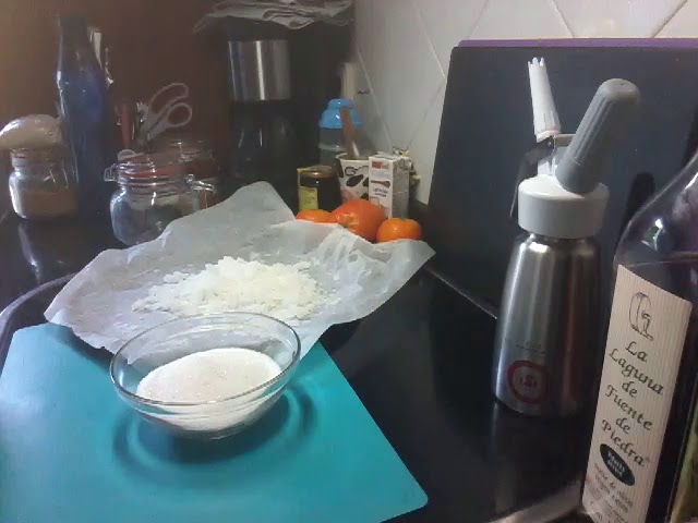 La Cocina de Inma López  Como preparar azúcar glas y azúcar perlada casera