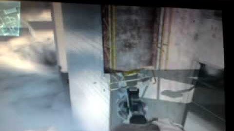 Modern Warfare 2: Highrise how to do the ladder glitch?