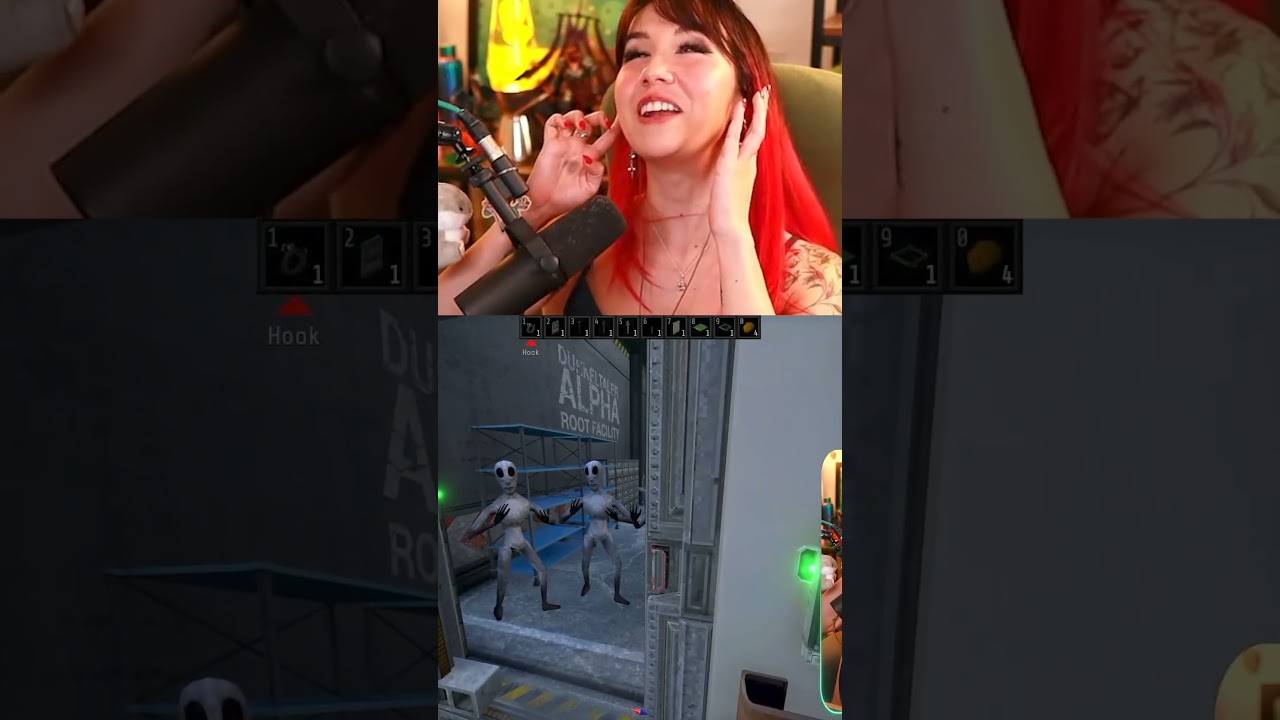 MY FRIEND JUST JUMPSCARED ME