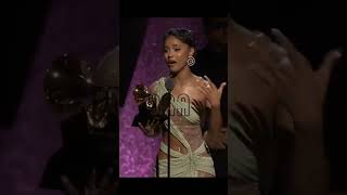 South African Tyla makes history winning her first Grammy Award in the 2024 edition #tyla #grammy