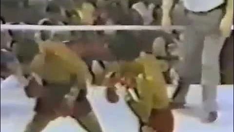 Alexis Arguello vs Jose Luis Ramirez