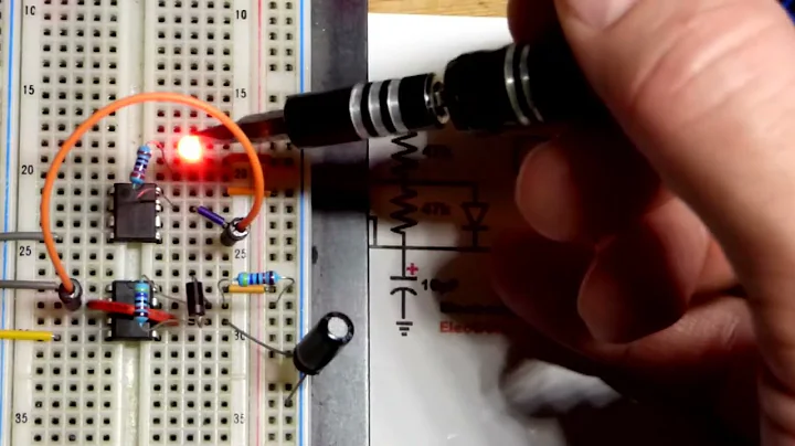 Fading LED on and off with astable 555 timing capacitor and op amp voltage follower