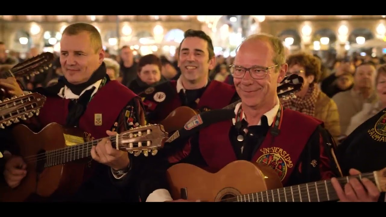 Reportaje Comida de Navidad (30.11.2024). Tuna Universitaria de Salamanca.