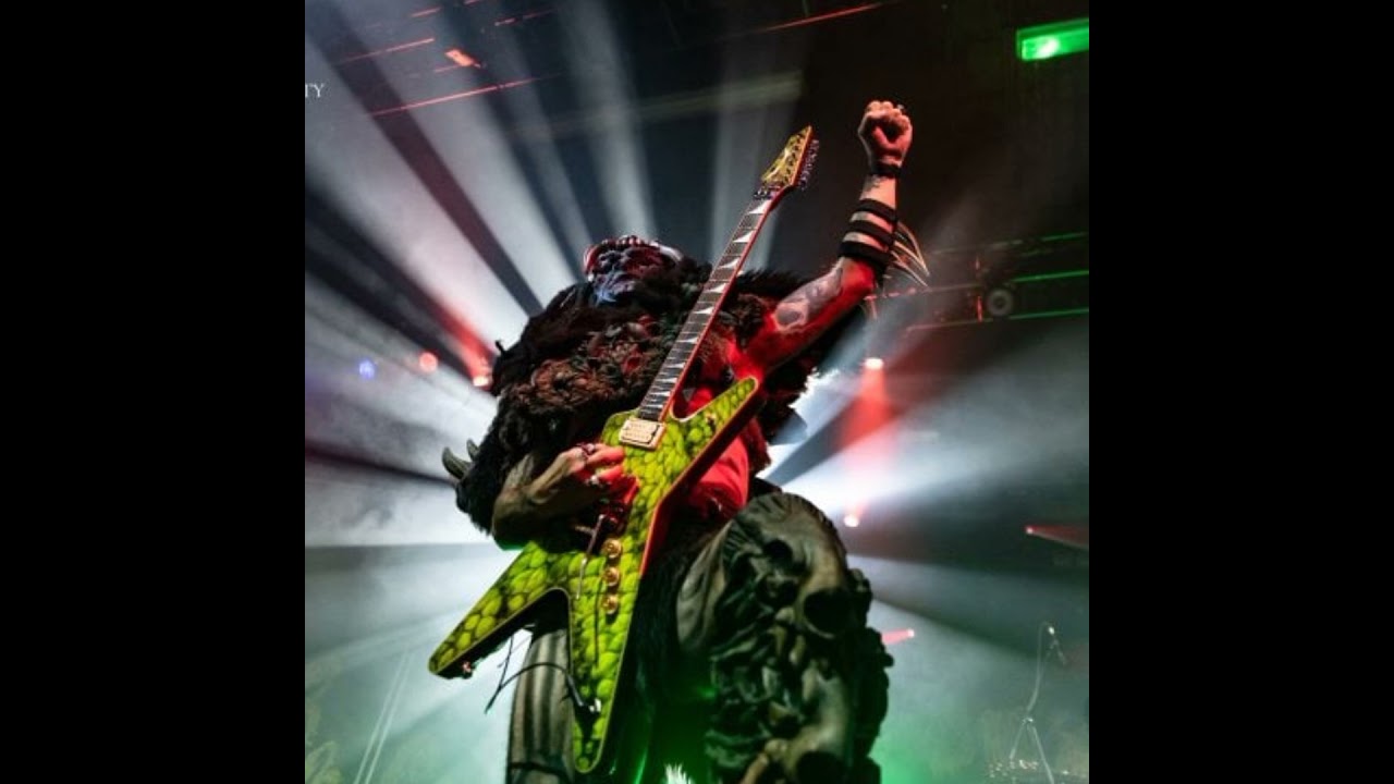 Pustulus Maximus (Brent Purgason) left GWAR