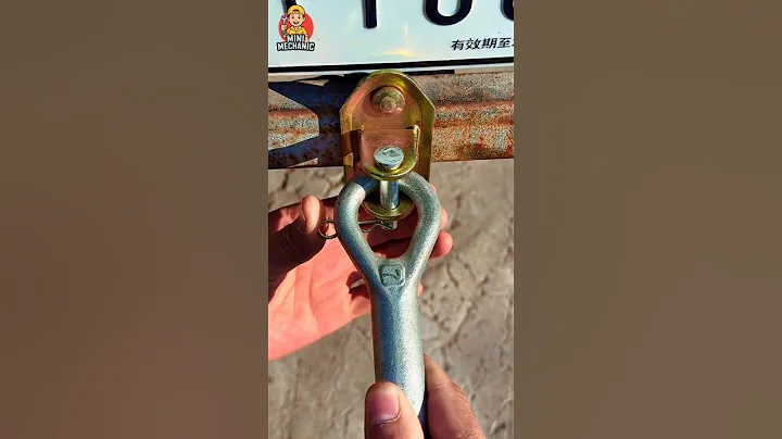 How a Lifting Clutch Lifts Precast Blocks Easily! 🚧#LiftingClutch #shorts #engineering #mechaniclife