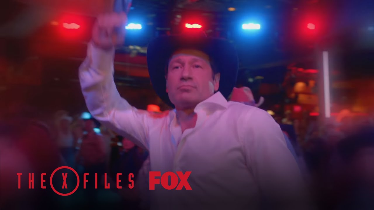 Mulder Grooves To Country Music   Season 10 Ep 5  THE X FILES