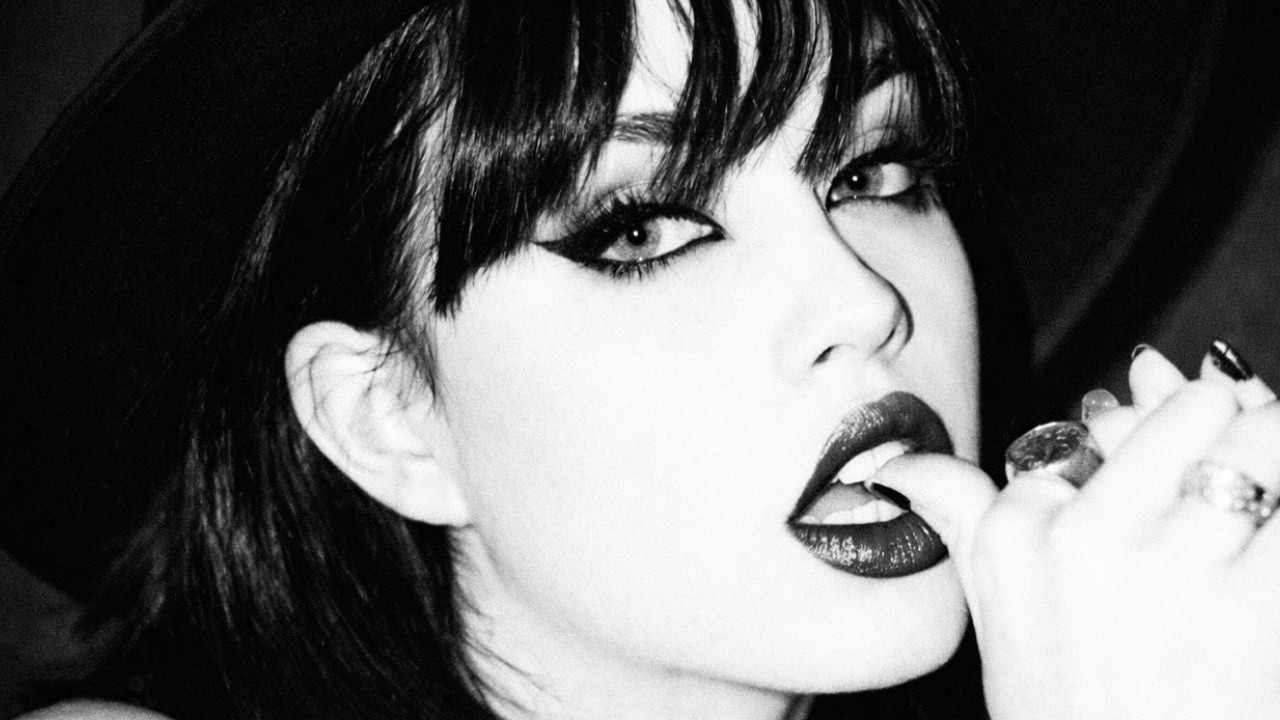 Never Fade Away // Darkwave, Post Punk