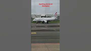 Spotting planes at #Schiphol #netherlands #travel #turism #airport #airplane