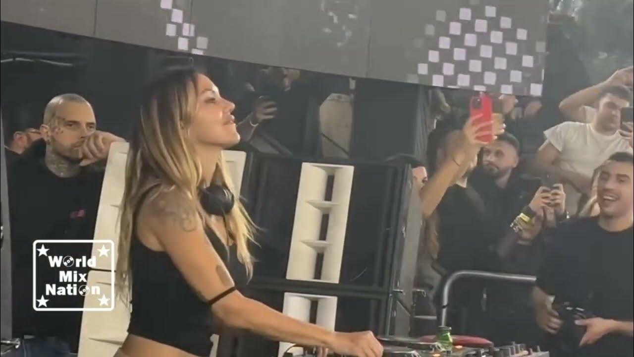 Deborah De Luca @ Cromie Disco, Castellaneta Marina 2024 - YouTube