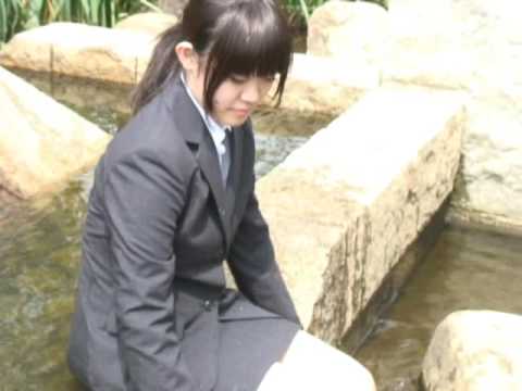 WETLOOK movie, 'Playing with water 4'( DVD's sample movie )リクルートスーツ