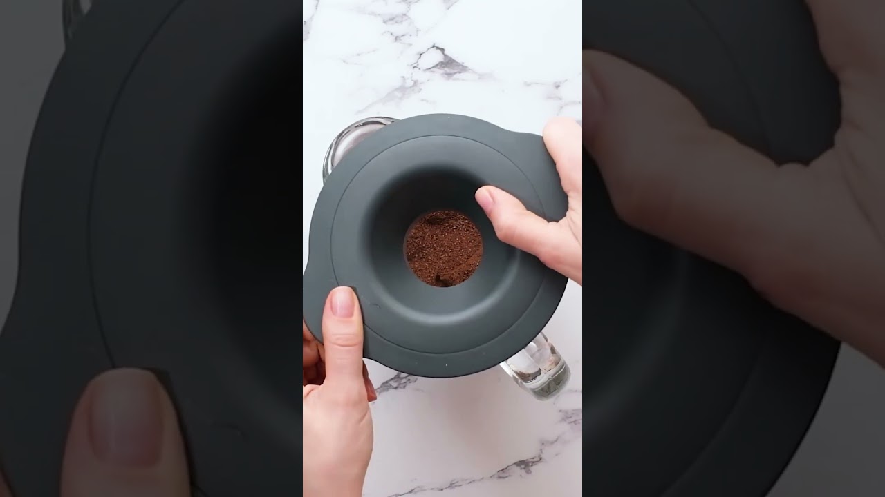 Ice-Cold Delight: How to Make Creamy Frozen Hot Chocolate