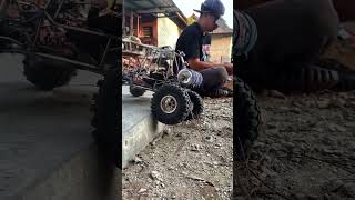 A camera crawler car😤