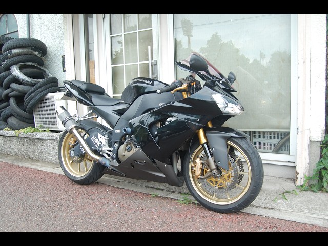 Suntum Motors 2005 KAWASAKI ZX-10R Galespeed:Delkevic - YouTube