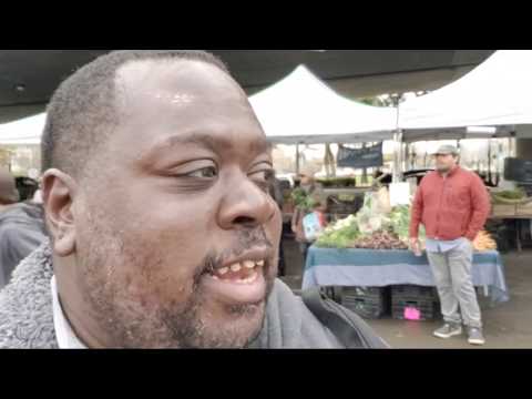 Mobile Mayor At Oakland Farmers Market