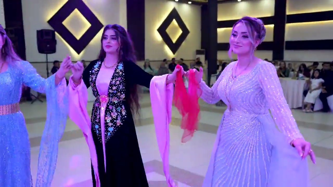 افراح اهالي كوباني في كردستان حفلة ريبر و سيدرا  الجزء 2