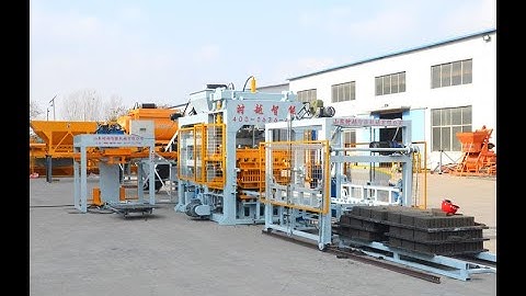 QT8 15 hydraulic cement block machine production line @ customer worksite video 2020