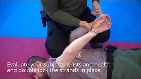 Tutorial Handcuffing Security Guard   Law Enforcement